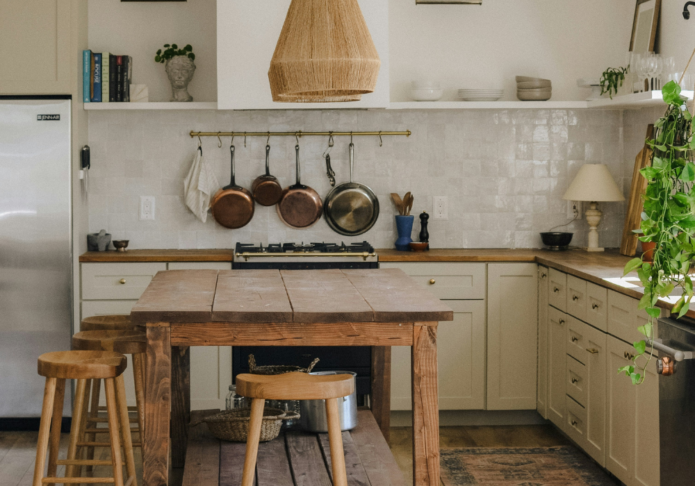 Η κουζίνα ως καρδιά του σπιτιού: πώς τα υφάσματα αλλάζουν τον χώρο